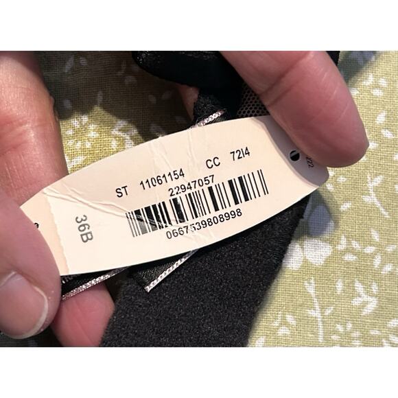 NWT Victoria’s Secret Bombshell Lace Mesh Push-Up Bra Black 36B - Picture 5 of 7